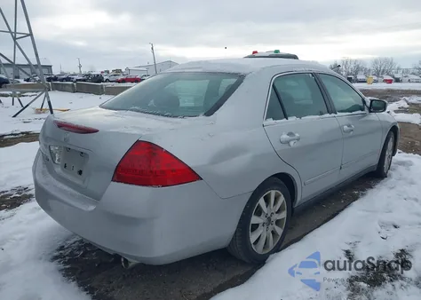 2007 Honda Accord 3.0 Se from USA, damaged, VIN 1HGCM66487A056742